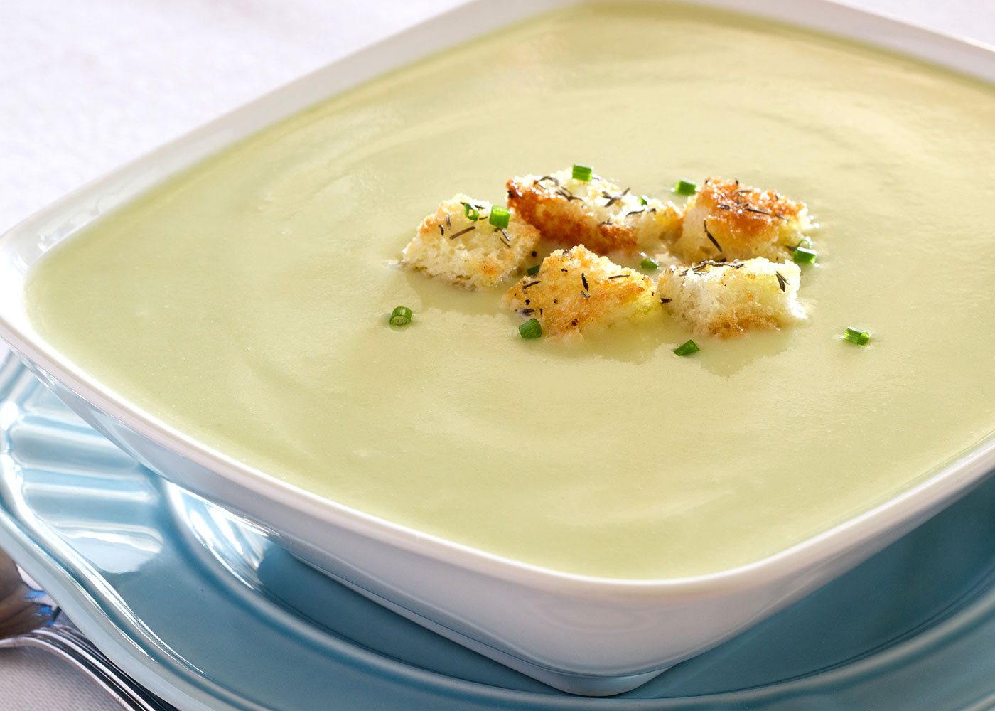 Smooth Potato and Leek Soup with Thyme Croutons